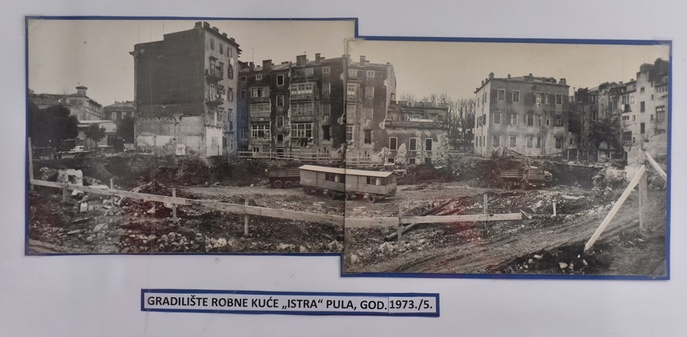 Izložba starih fotografija Pule (snimio Duško MARUŠIĆ ČIČI)